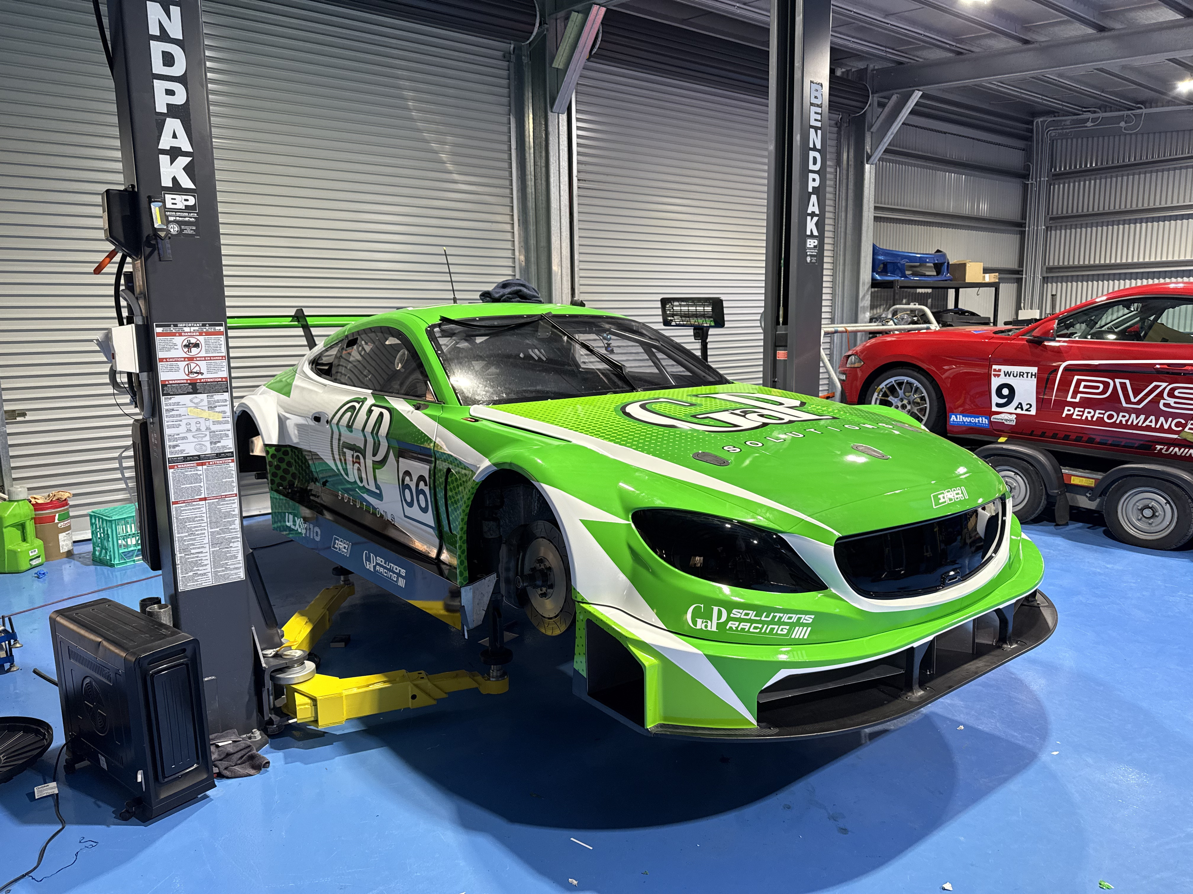 Heritage inspired race livery